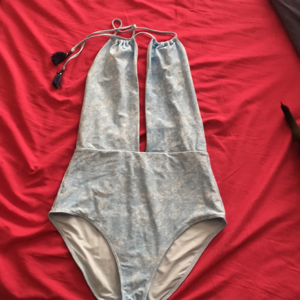 AE One Piece Swimsuit - Picture 1 of 5